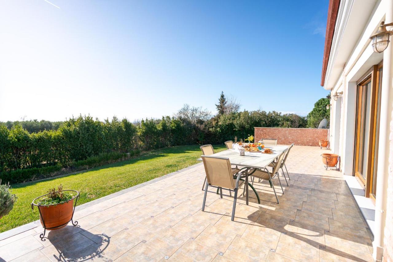 Villa Bougainvillea Epanomi Dış mekan fotoğraf